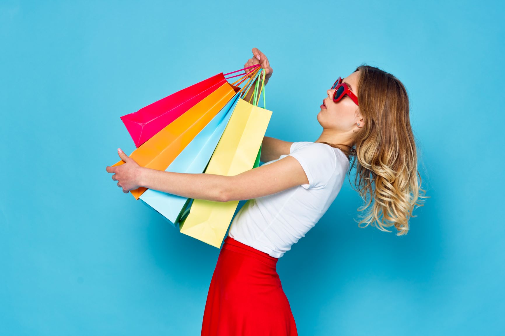 Spring Styles into Summer: How Retailers Should Handle Inventory